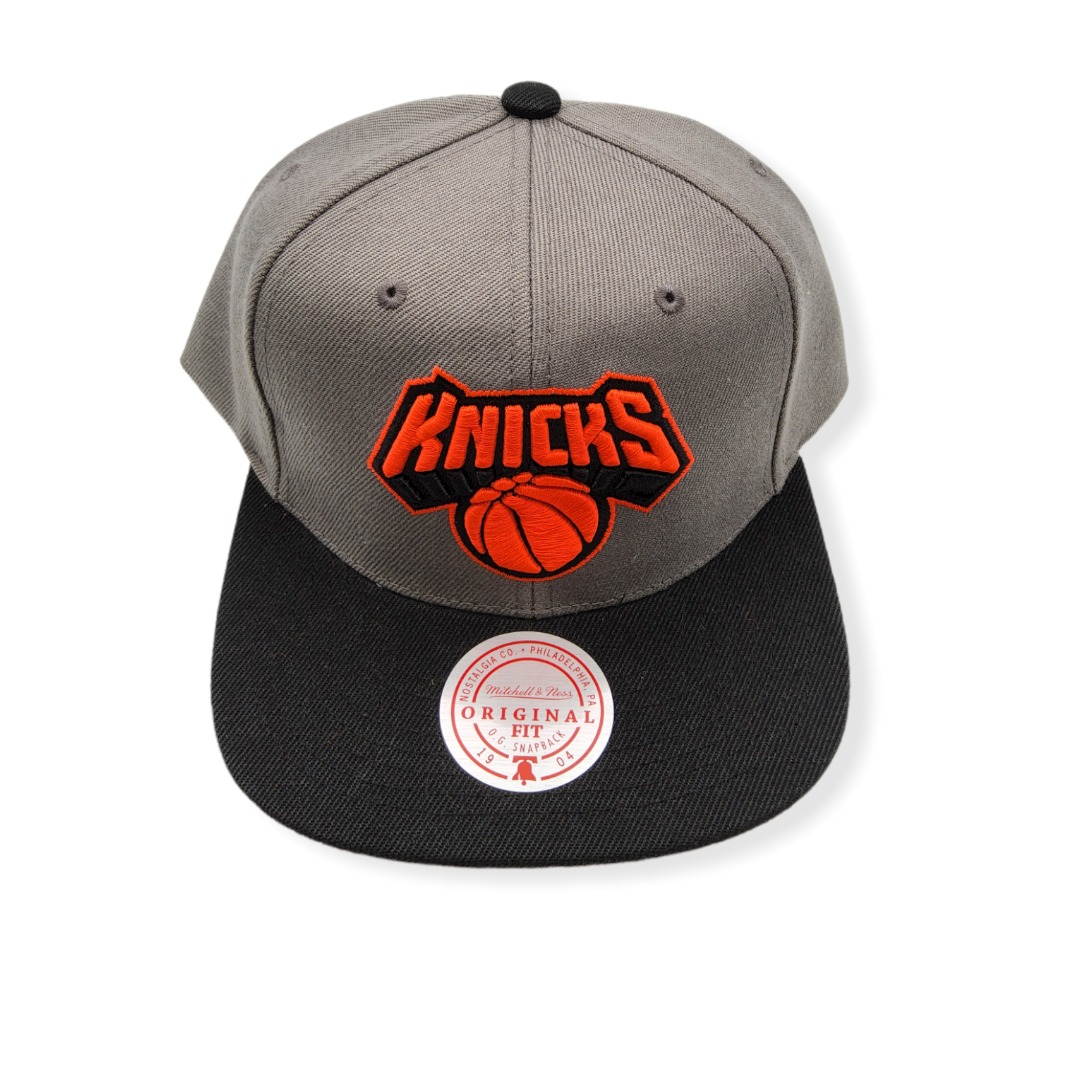 1664492454_MN-Knicks-Neon-Lights-195563384480-01.jpg