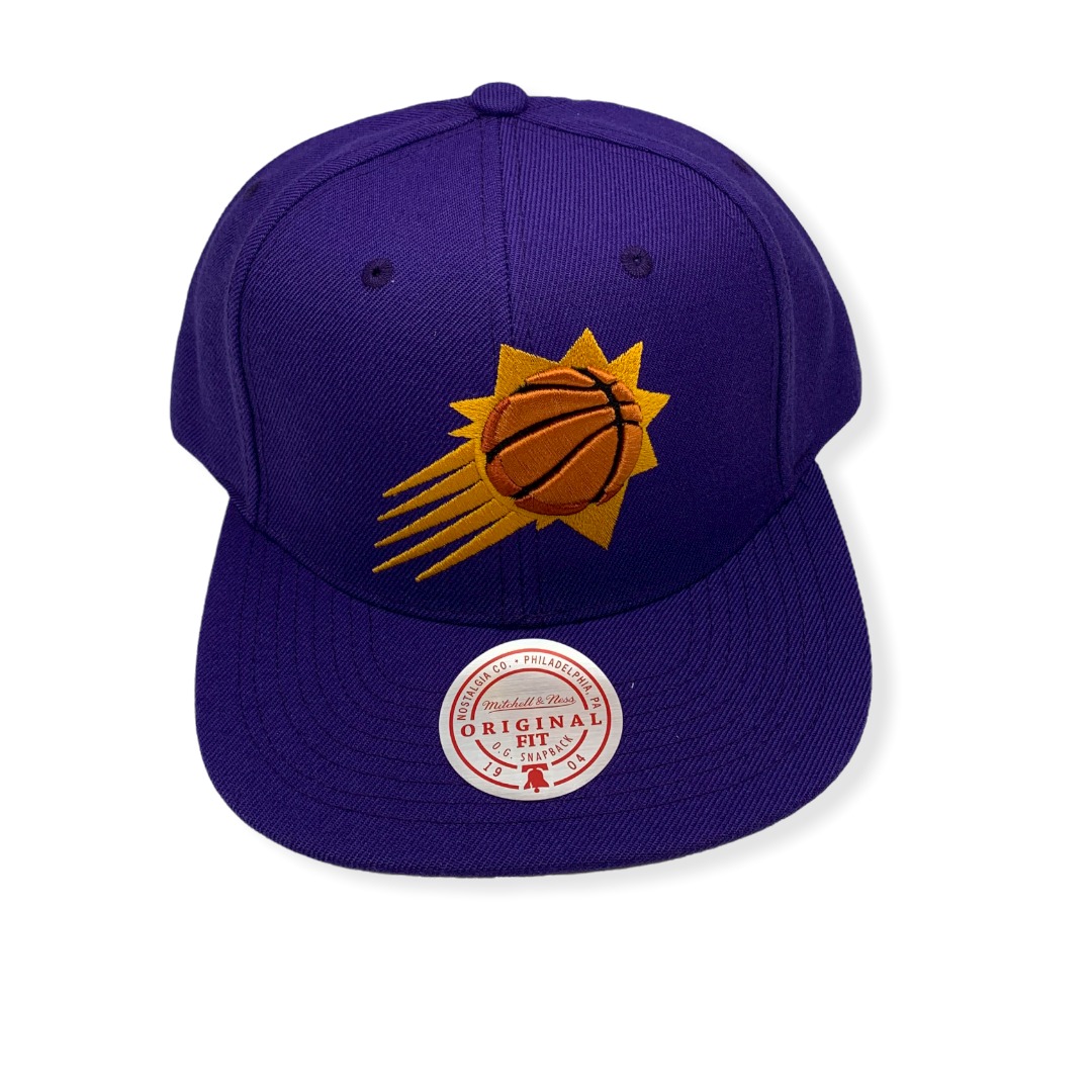 1665434000_MN-Suns-Team-Ground-V2-195563837214-01.jpg