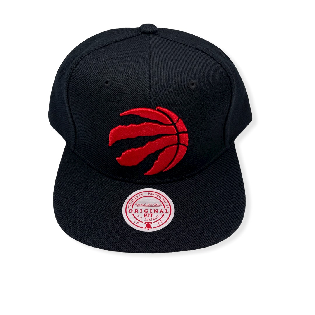 1666812175_MN-Raptors-Team-Ground-V2-195563837252-01.jpg