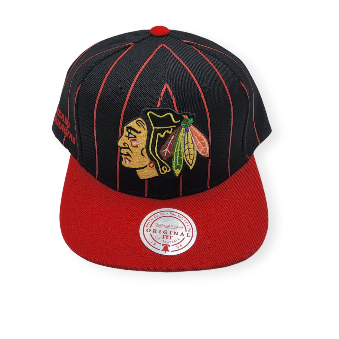 1685054828_MN-Blackhawks-Team-Pin-195563703045-01.jpg