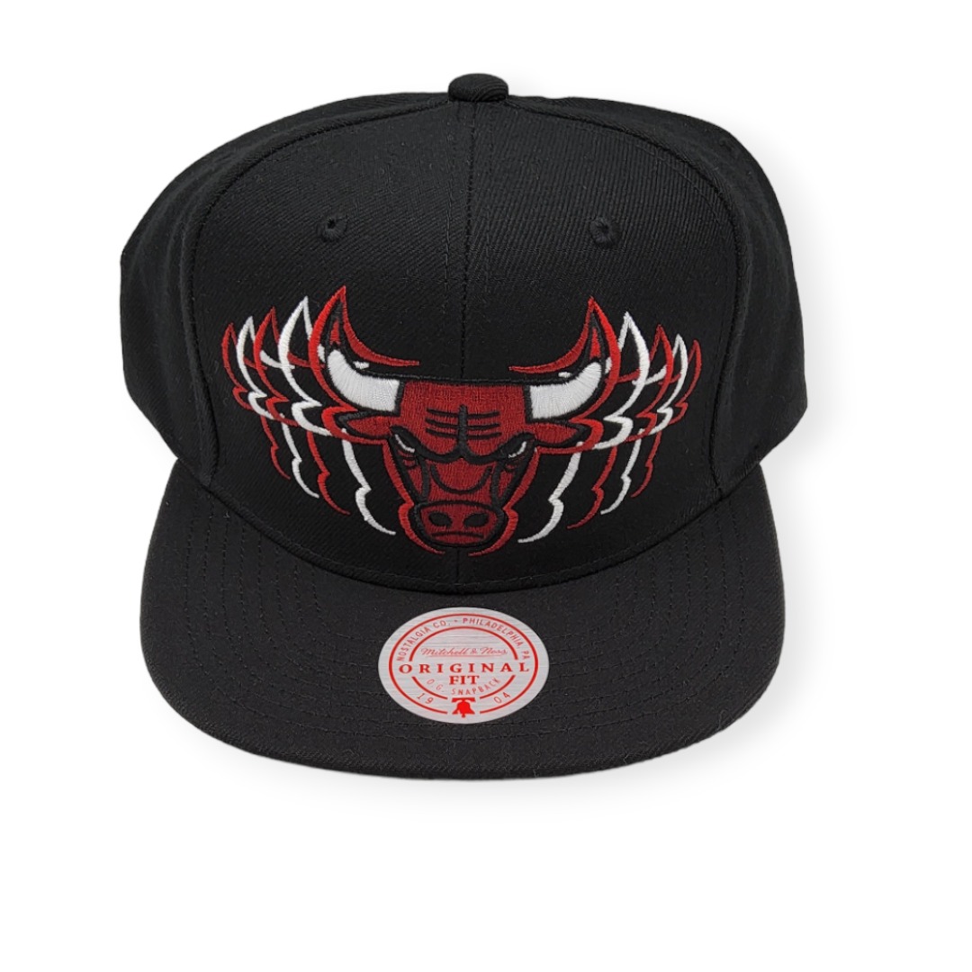 1685060775_MN-Bulls-Team-Vibes-195563764640-01.jpg