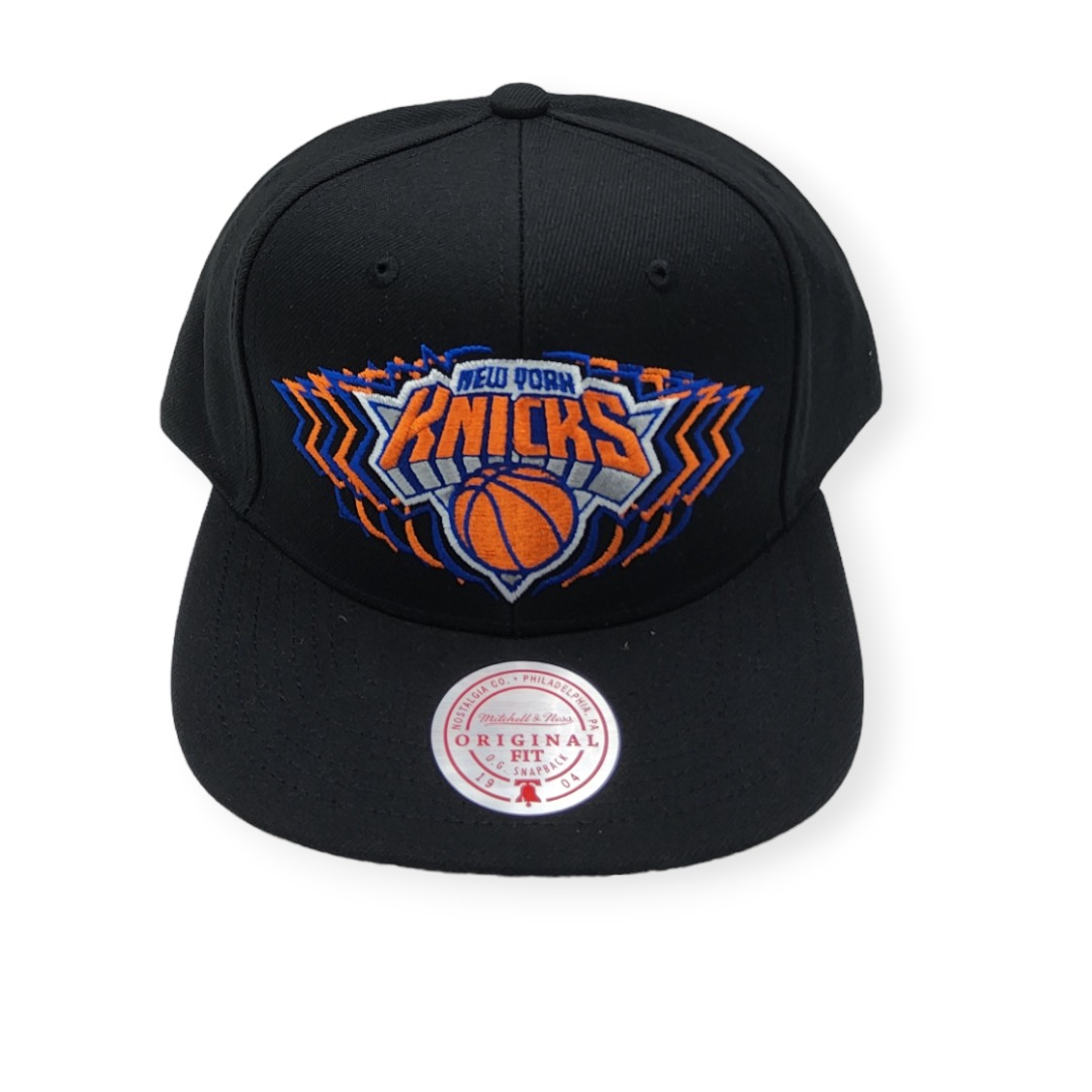 1685060944_MN-Knicks-Team-Vibes-195563764664-01.jpg