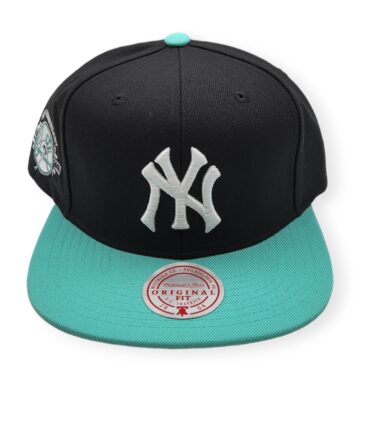 Mitchell & Ness New York Yankees Hometown Coop Black/Teal Adjustable Snapback Hat Cap