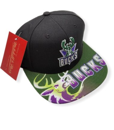 MN-Bucks-Swingman-Pop-195563383858-03.jpg