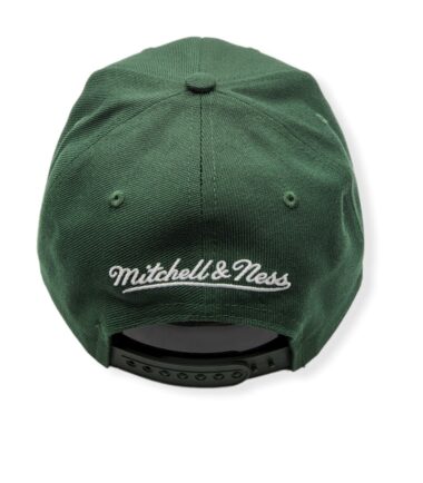 MN-Bucks-Team-Ground-2.0-Green-195563837689-04.jpg