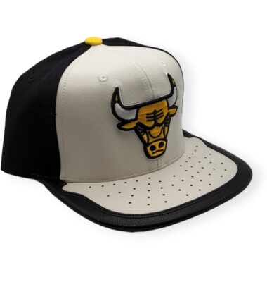 MN-Bulls-Day-1-White-Yellow-697589735753-03.jpg