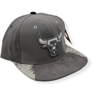 MN-Bulls-Day-5-Grey-195563196311-02.jpg