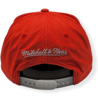 MN-Bulls-Day-5-Grey-Red-195563196335-04.jpg