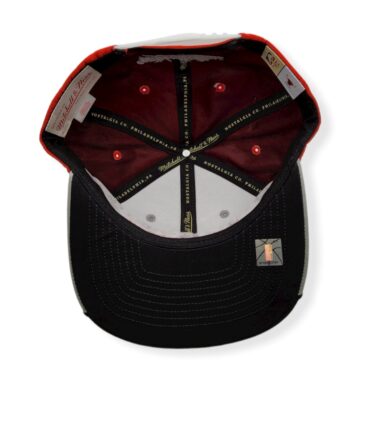 MN-Bulls-Day-5-Grey-Red-195563196335-05.jpg