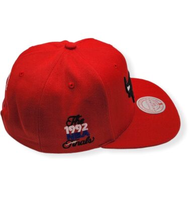 MN-Bulls-Glow-Team-1992-Finals-195563384565-04.jpg