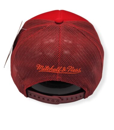 MN-Heat-Puff-the-Magic-Trucker-196294309391-04.jpg