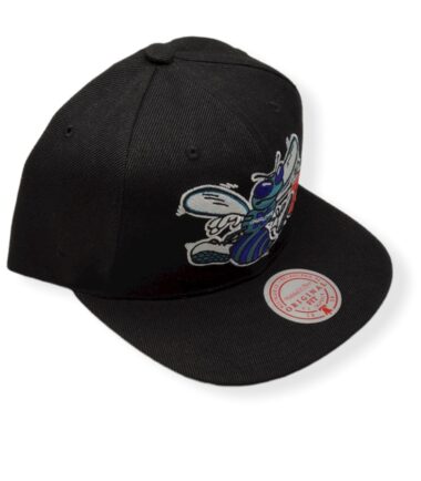 MN-Hornets-Black-Satin-Undervisor-195563911815-03.jpg