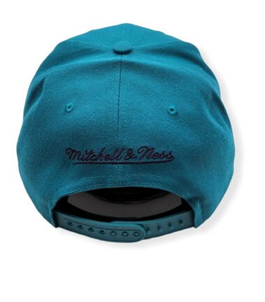 MN-Hornets-Core-Basic-Teal-195563193471-04.jpg