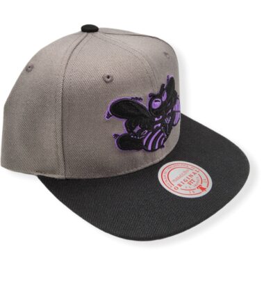 MN-Hornets-Neon-Lights-195563384190-03.jpg