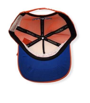MN-Knicks-Puff-the-Magic-Trucker-196294309520-05.jpg