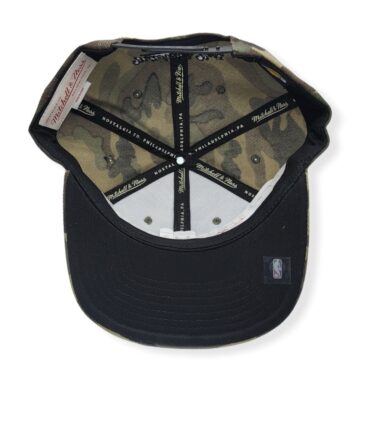 MN-Lakers-Blackwood-Camo-194582073764-05.jpg