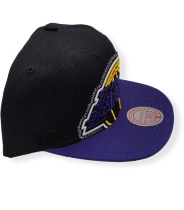 MN-Lakers-Neon-Crop-XL-697589821258-03.jpg