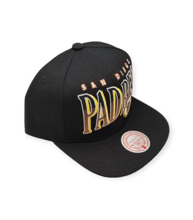 MN-Padres-Line-Work-197932043691-03.jpg